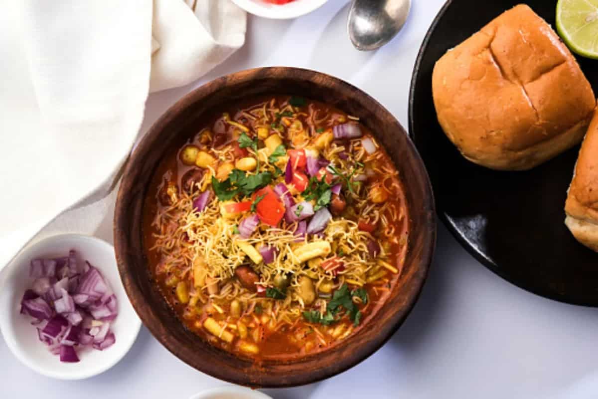 How To Make The Perfect Nashik Style Misal At Home