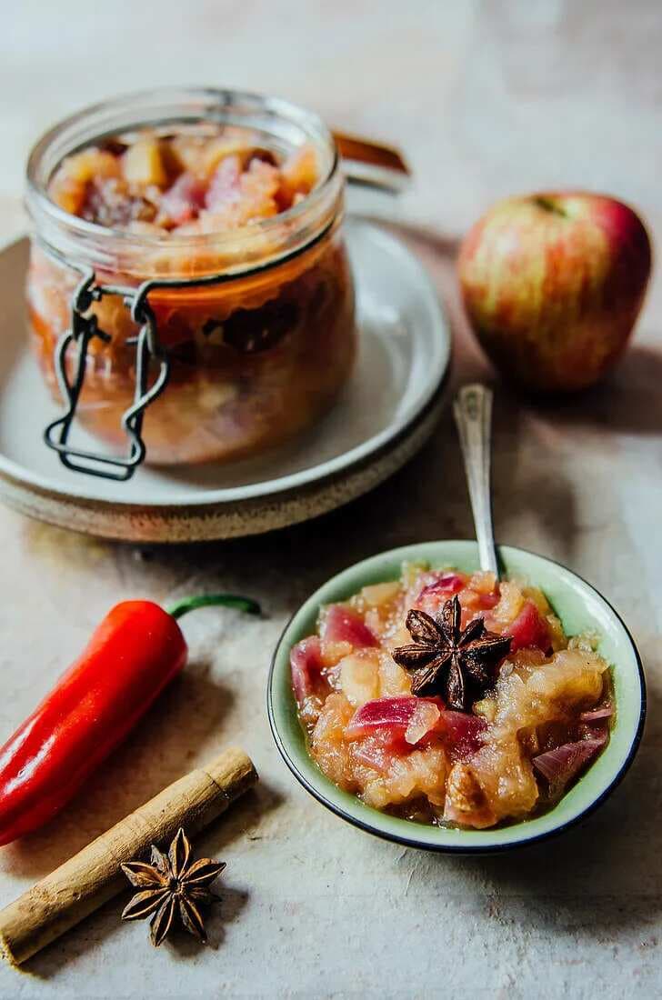 Try This Sweet And Spicy Apple Chutney With Your Meals