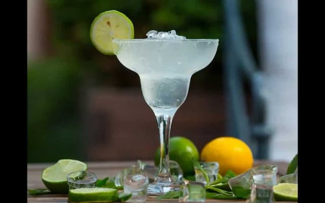6 Hacks To Add A New Twist To The Classic Margarita