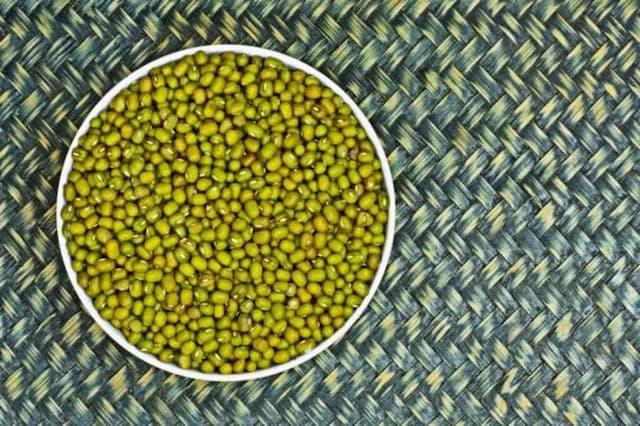 10 Tips To Make The Perfect Green Moong Dal Chilla