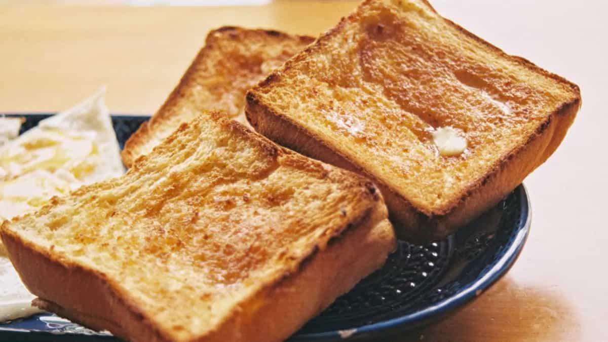 Sooji To Besan: 6 Desi Toast Varieties For A Filling Breakfast