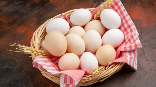 How To Check Egg Freshness Without Cracking: 5 Easy Smart Tests