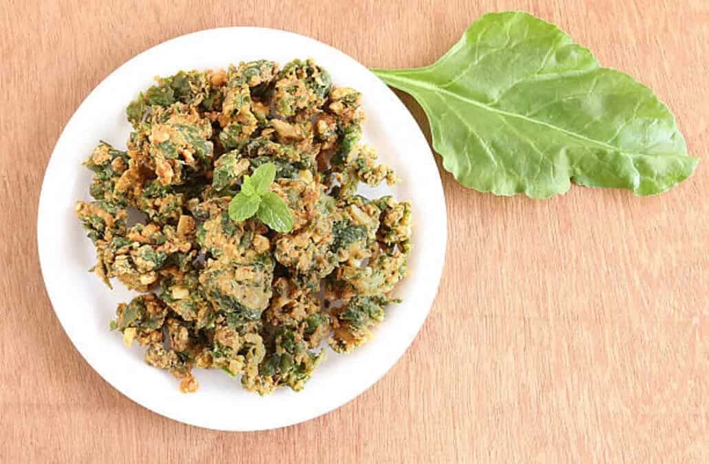 9 Crunchy And Delightful Green Leafy Pakoras For Snacktime