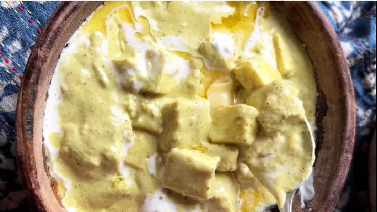 North Meets East In This Kolkata Style Paneer Butter Masala