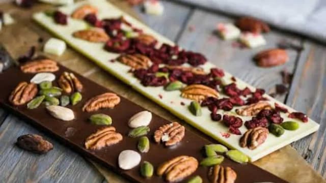 Make-Ahead Chocolate Bark Recipes For Festive Entertaining