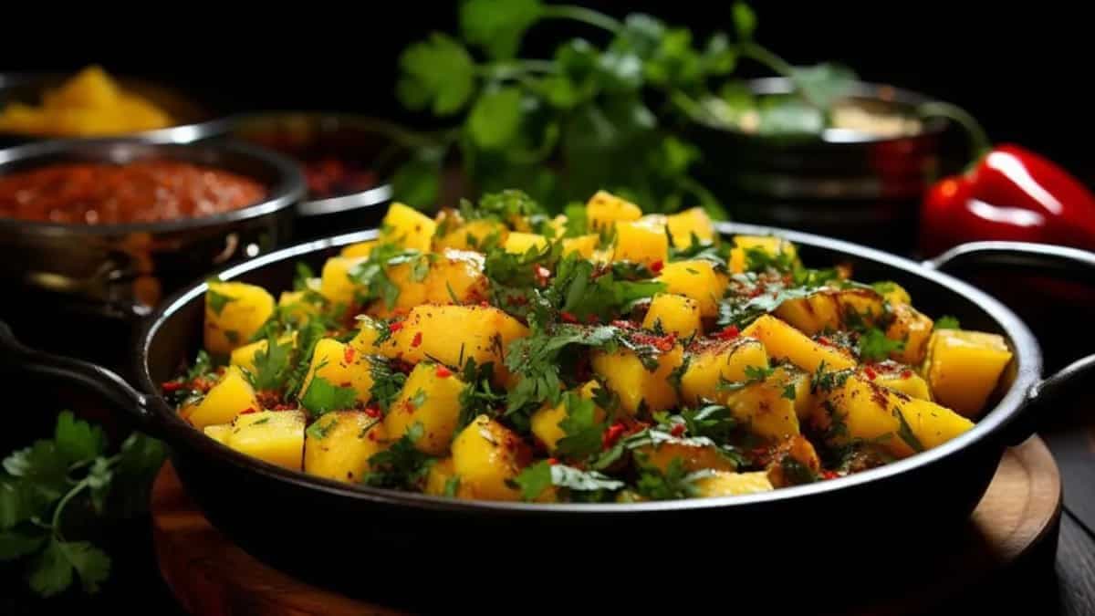 7 Late-Night Snacks You Can Make With Leftover Aloo Sabzi