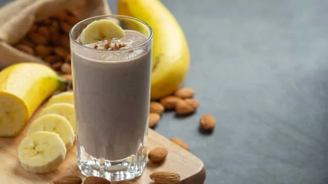 5 Delicious Vegan Smoothies To Boost Your Morning Energy