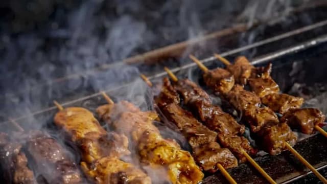 The Surprising Tamil Origin Of Indonesia’s Famous Chicken Satay