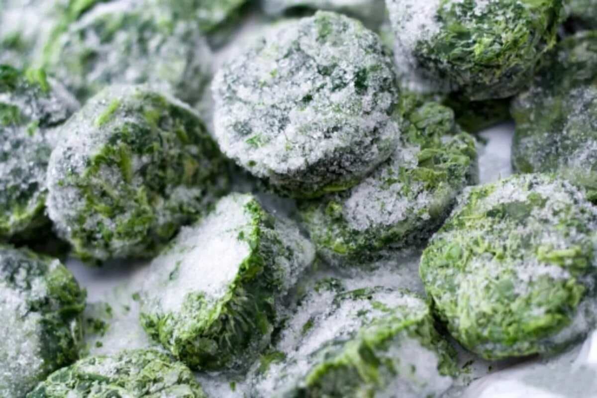 Have Frozen Spinach In Hand? Here’s How You Can Thaw It
