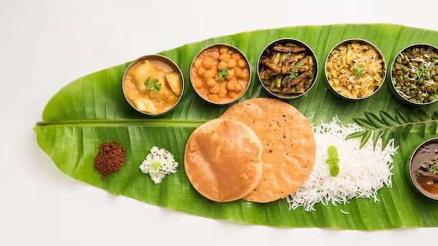 Onam 2025: Relish Authentic Sadhya Platters At Indian Joints