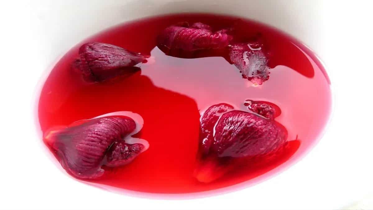 9 Health Benefits Of Hibiscus Flower Tea You Didn’t Know About