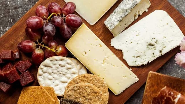 Assembling A Cheeseboard? Here Are 4 Common Mistakes To Avoid