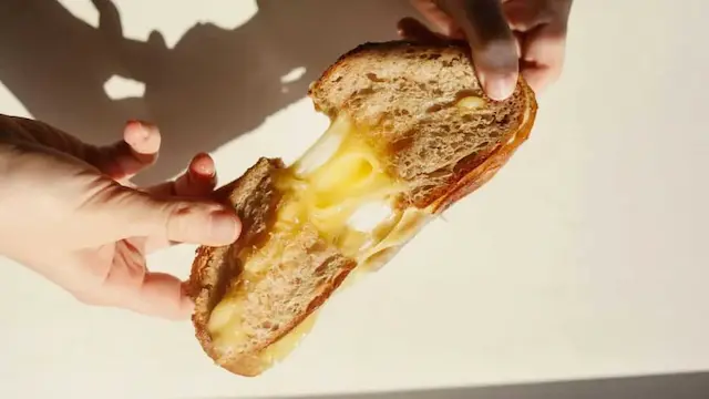 The Science Of The Perfect Melt: Winter Cheese Combinations For Serial Grillers