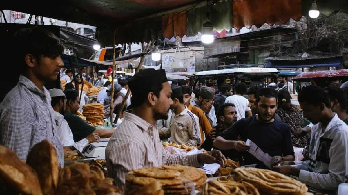 From Dawn To Dusk: A Chronicle Of Ramzan In Lucknow