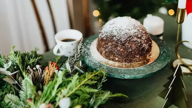 5 Smart Storage Tips To Make Festive Cakes Last Longer