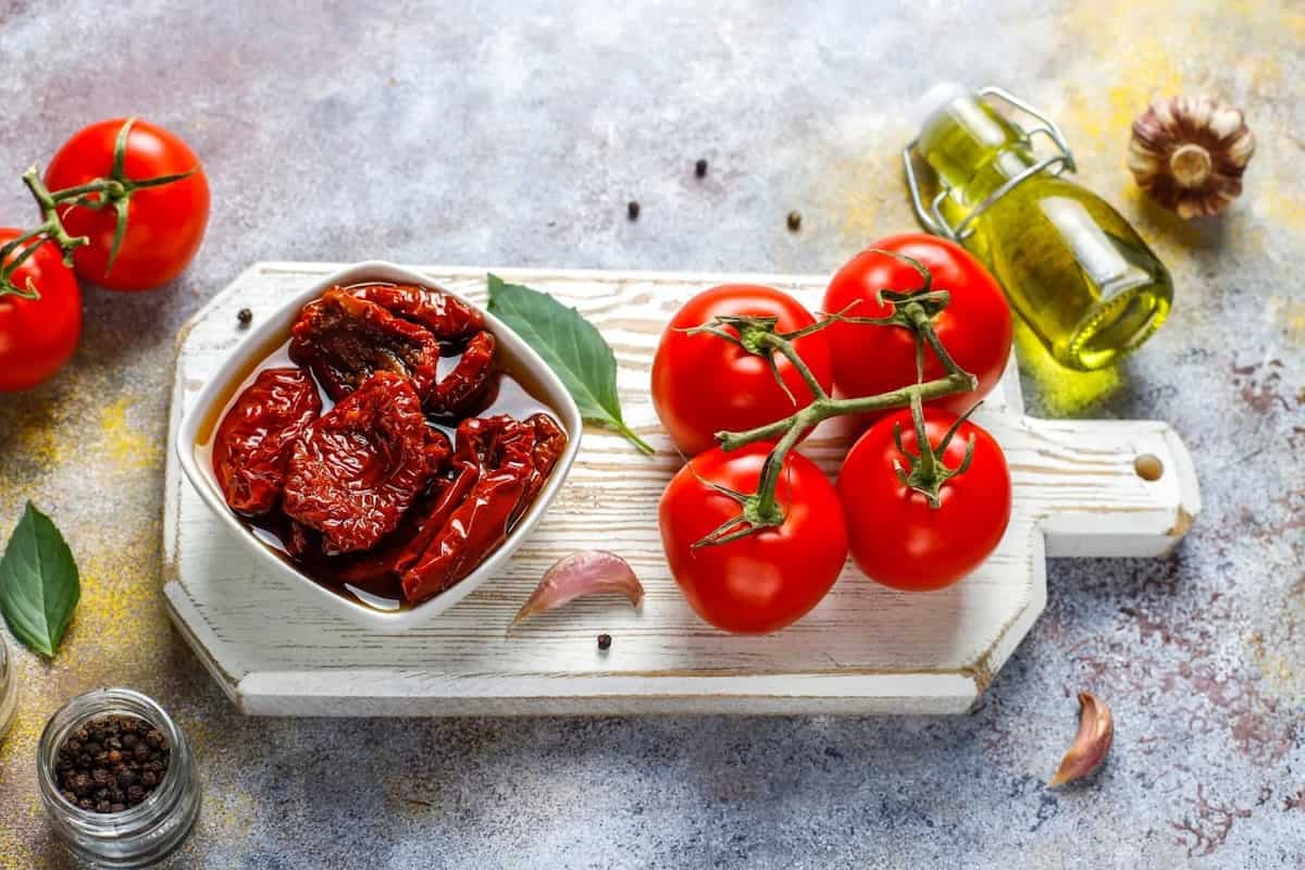 6 Ways To Store Sun-Dried Tomatoes At Home