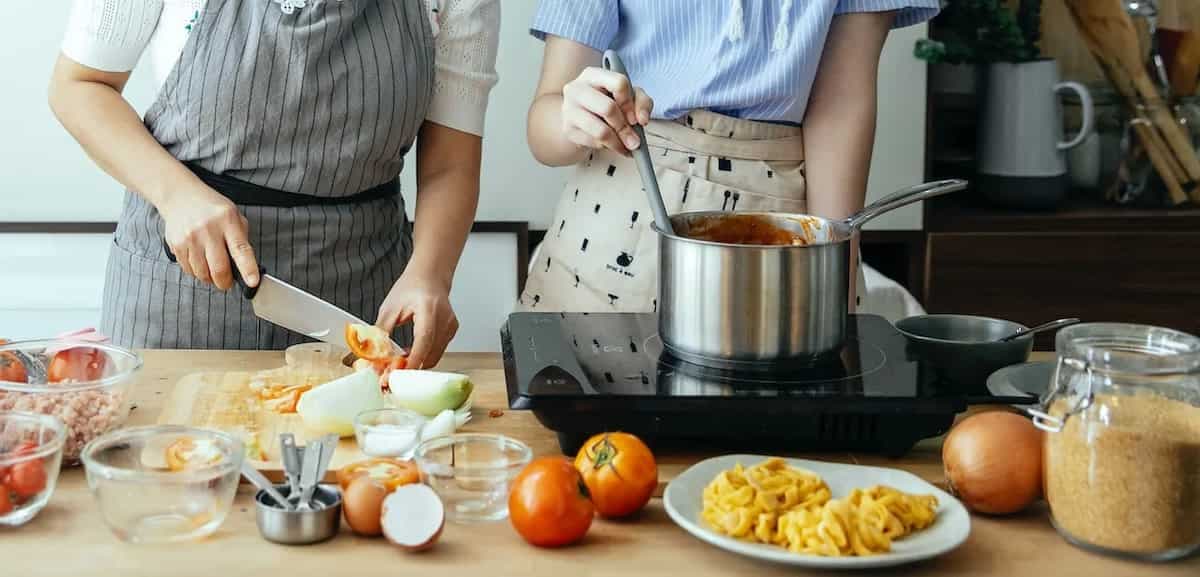 7 Tips To Ace Indoor Cooking During Hot Indian Summers