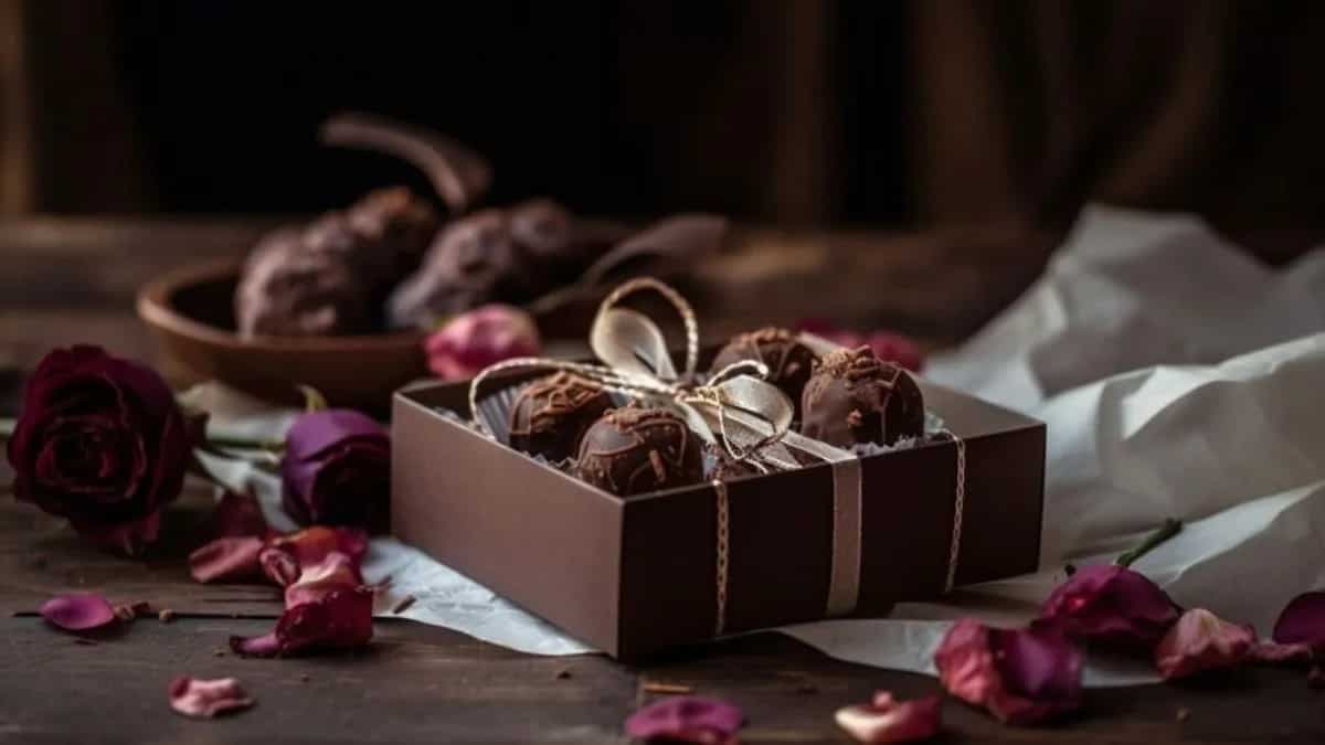 6 Homemade Chocolate Desserts For DIY Mother's Day Gift Hampers