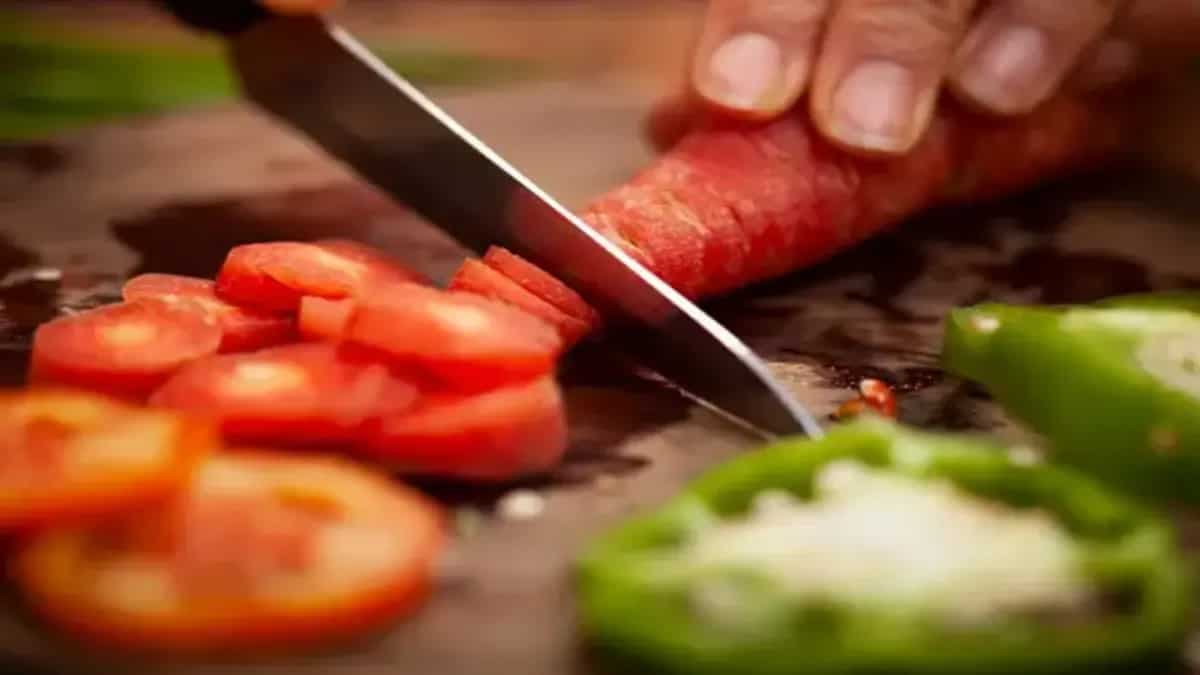6 Handy Tips To Prevent Foodborne Diseases In Monsoon  