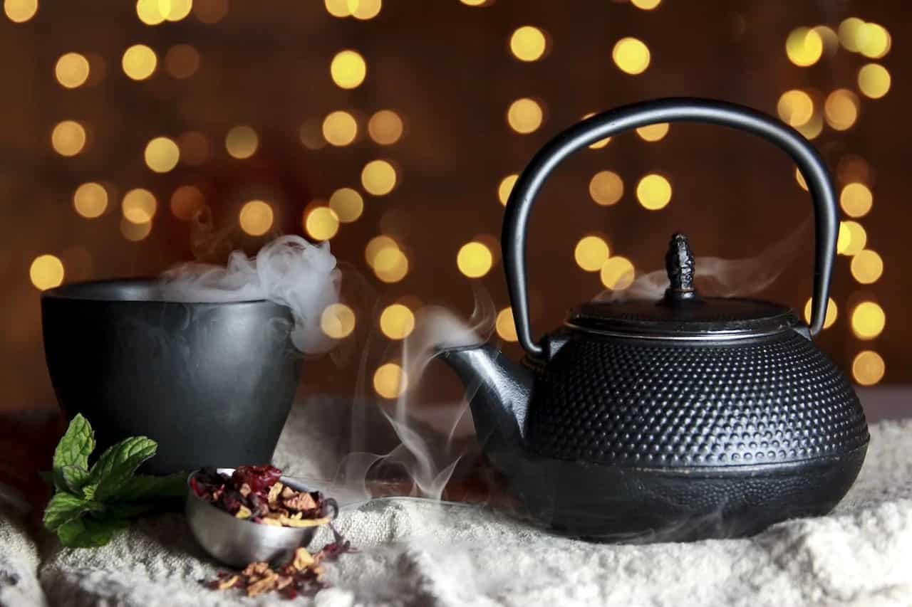 Love Tea Parties? Explore These Top 5 Tea Pot Sets