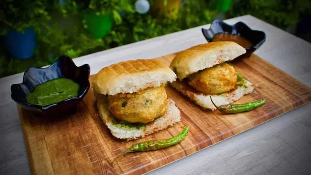 Enjoy Airfryer Vadapav Cooked To Perfection With An Easy Recipe