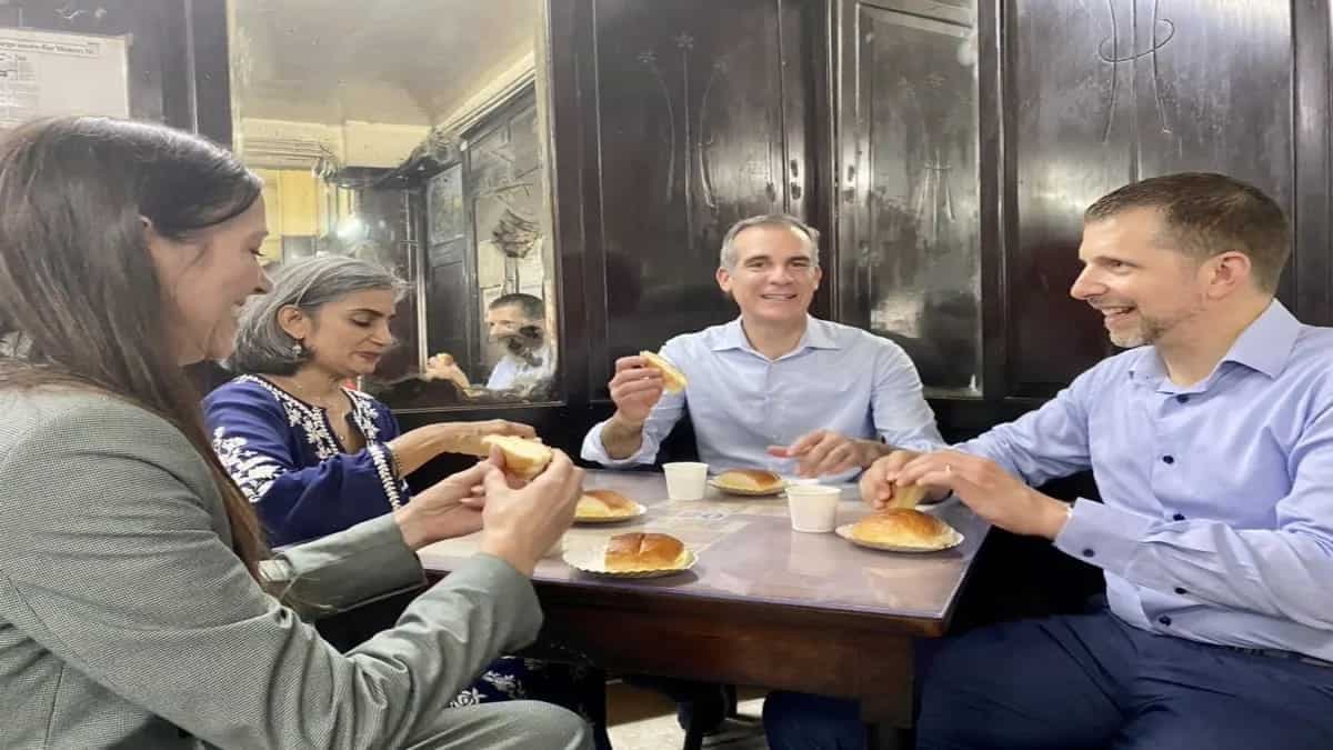 US Ambassador Enjoys Bun Maska And Chai At This Irani Café 