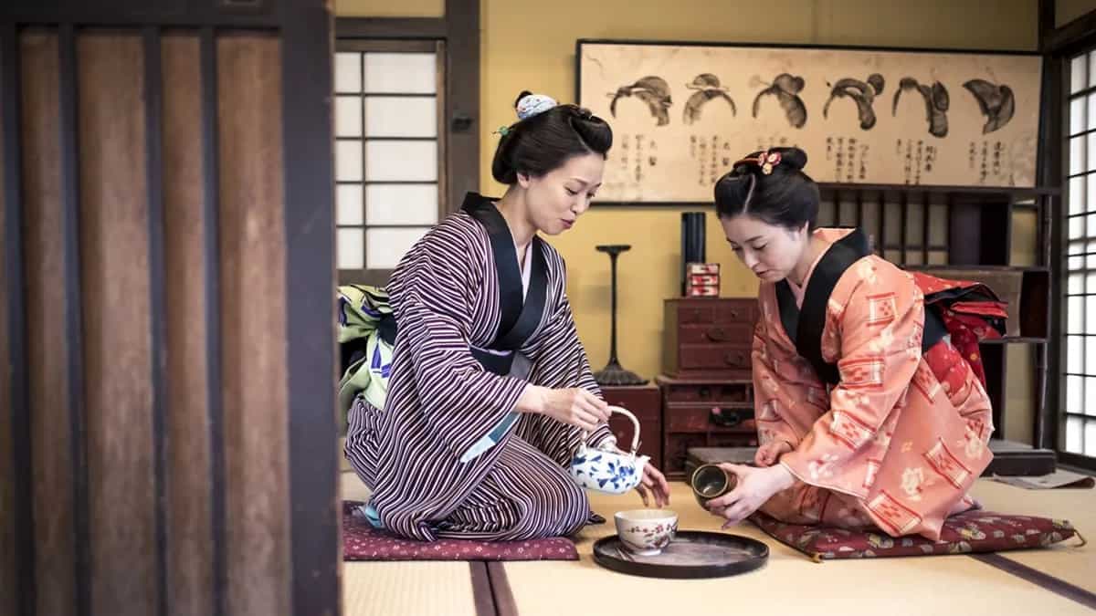 How To Follow The Japanese 'Way Of Tea' Like A Connoisseur