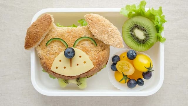 Children’s Day Special: How Childhood Affects Eating Habits