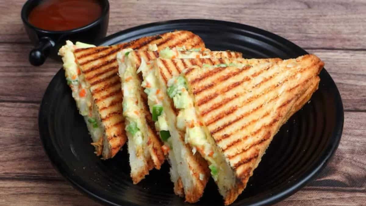 6 Paneer Sandwich Recipes For Breakfast 