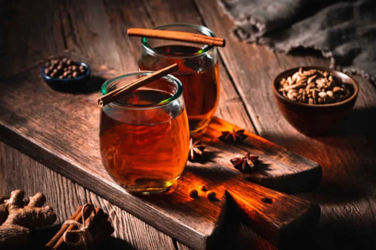 Clove Tea: 7 Reasons To Drink This Warm Cup Of Vitality