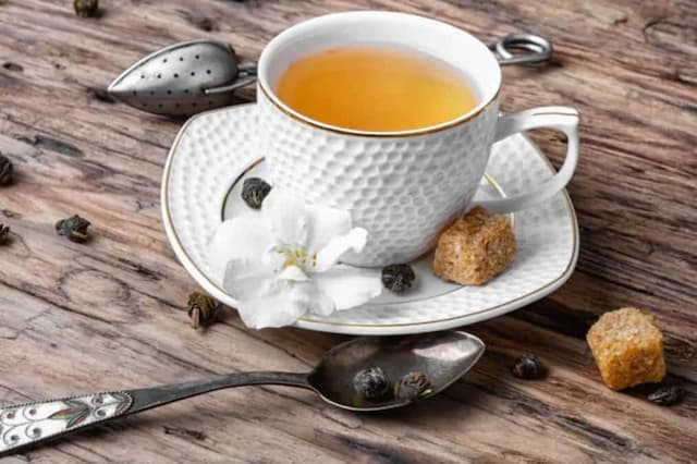 Ginger To Lavendar: Exploring The 7 Must-Try Non-Caffeinated Tea