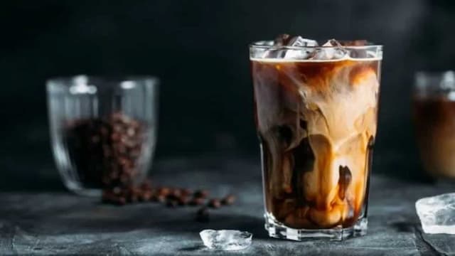 Cold Brew Cocktails: Coffee Culture Meets Happy Hour 