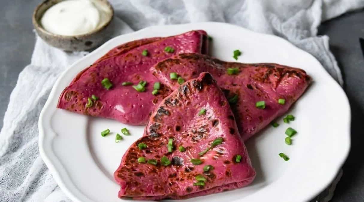 Beetroot Cheela
