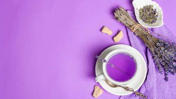 Brew a cup of these 5 teas before going to bed to lose weight