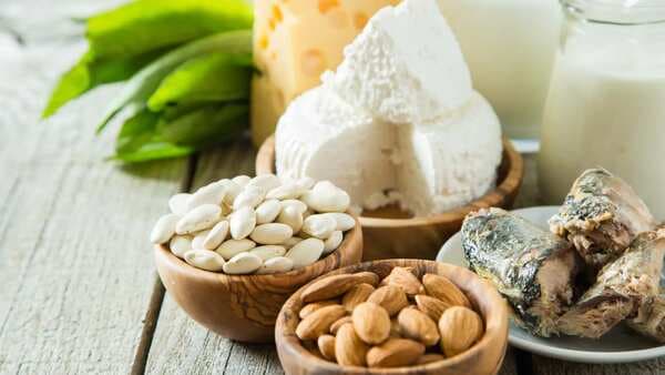 Just one glass of milk isn't enough! These 7 foods are powerhouses of calcium