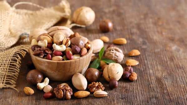 These are the right ways to eat dry fruits in summer