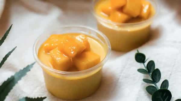 Mango souffle and other desserts with the king of fruits