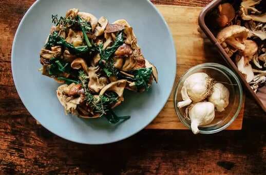 A top chef's recipe of mushrooms on toast with almond cream