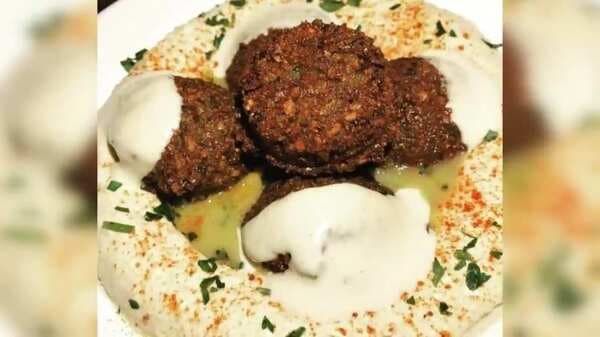Recipe: Make your evening tea extra special with freshly made hot falafel