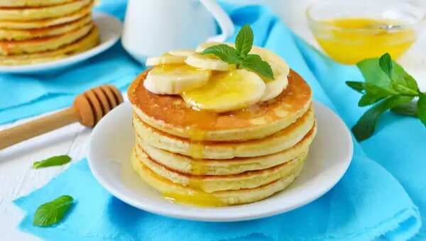 This low-cal banana-jaggery pancake is the perfect breakfast to start your day