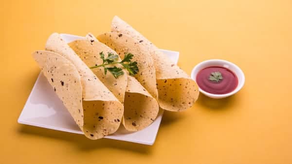 Looking for a low-cal snack that will help you lose weight? Chomp on papad!