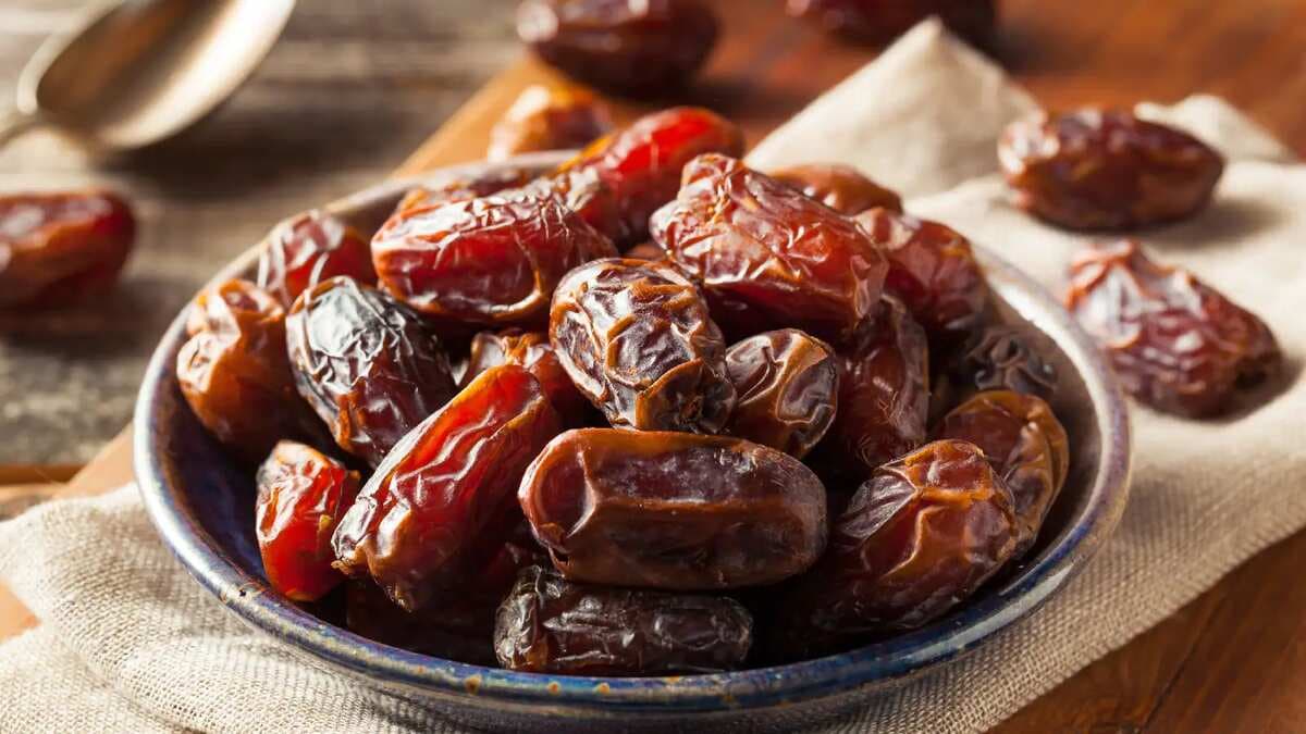 Dates: This sweet delight can be your best remedy for winter allergies