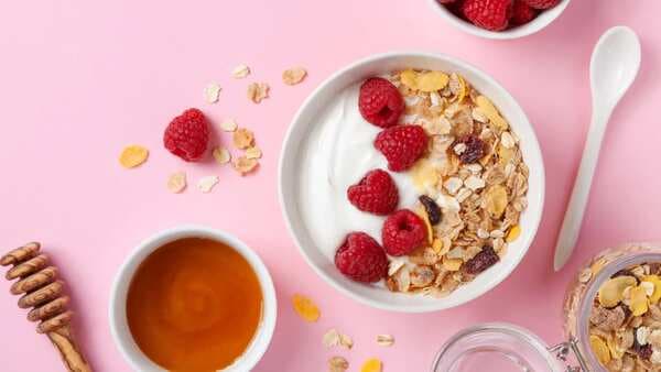 9 lip-smacking yogurt toppings that will help you lose weight ASAP