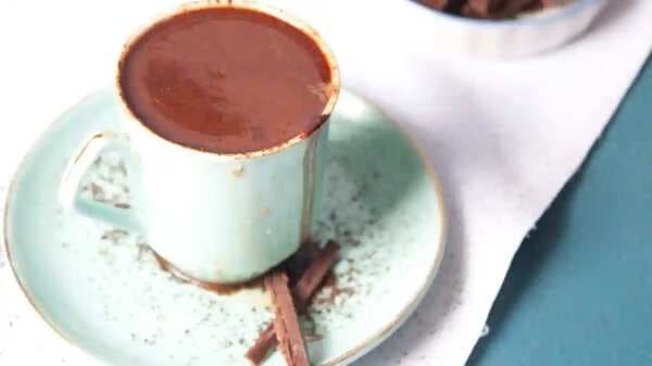 10 hot chocolate mixes that feel like a warm hug in a mug
