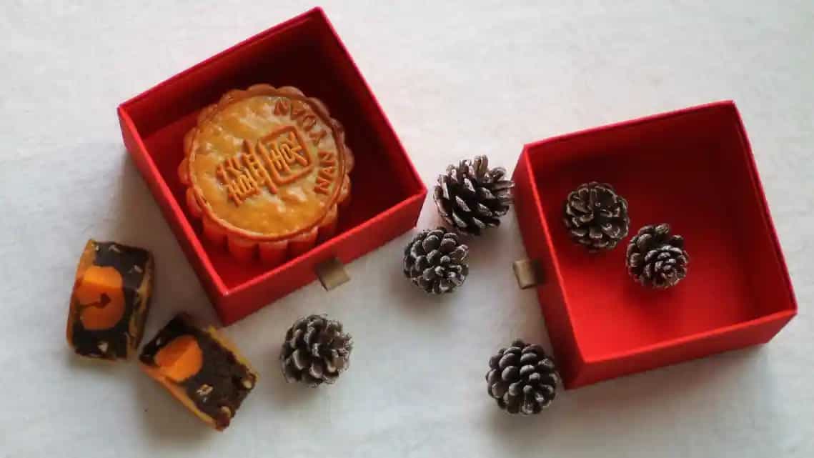 Get to know Chinese mooncakes