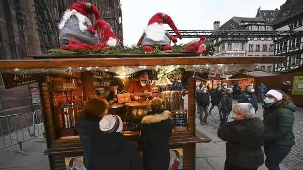 In Photos: Mulled wine stalls that announce Christmas is coming