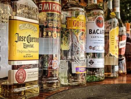 5 Best Selling Alcoholic Beverages In India 