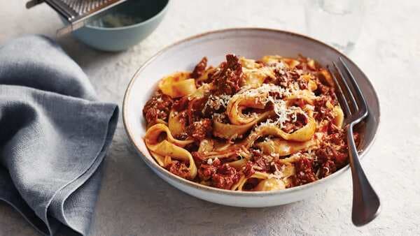 Ragú: The Italian Sauce You Must Try With Pasta