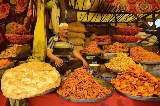 Visiting Kashmir: Try These Kashmiri Street Foods Once