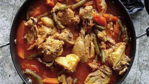Chicken Curry With Vegetables: A Tasty Stew For A Rainy Day